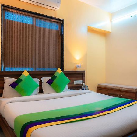 Treebo Trend The White Castle Hotel Pune Exterior foto