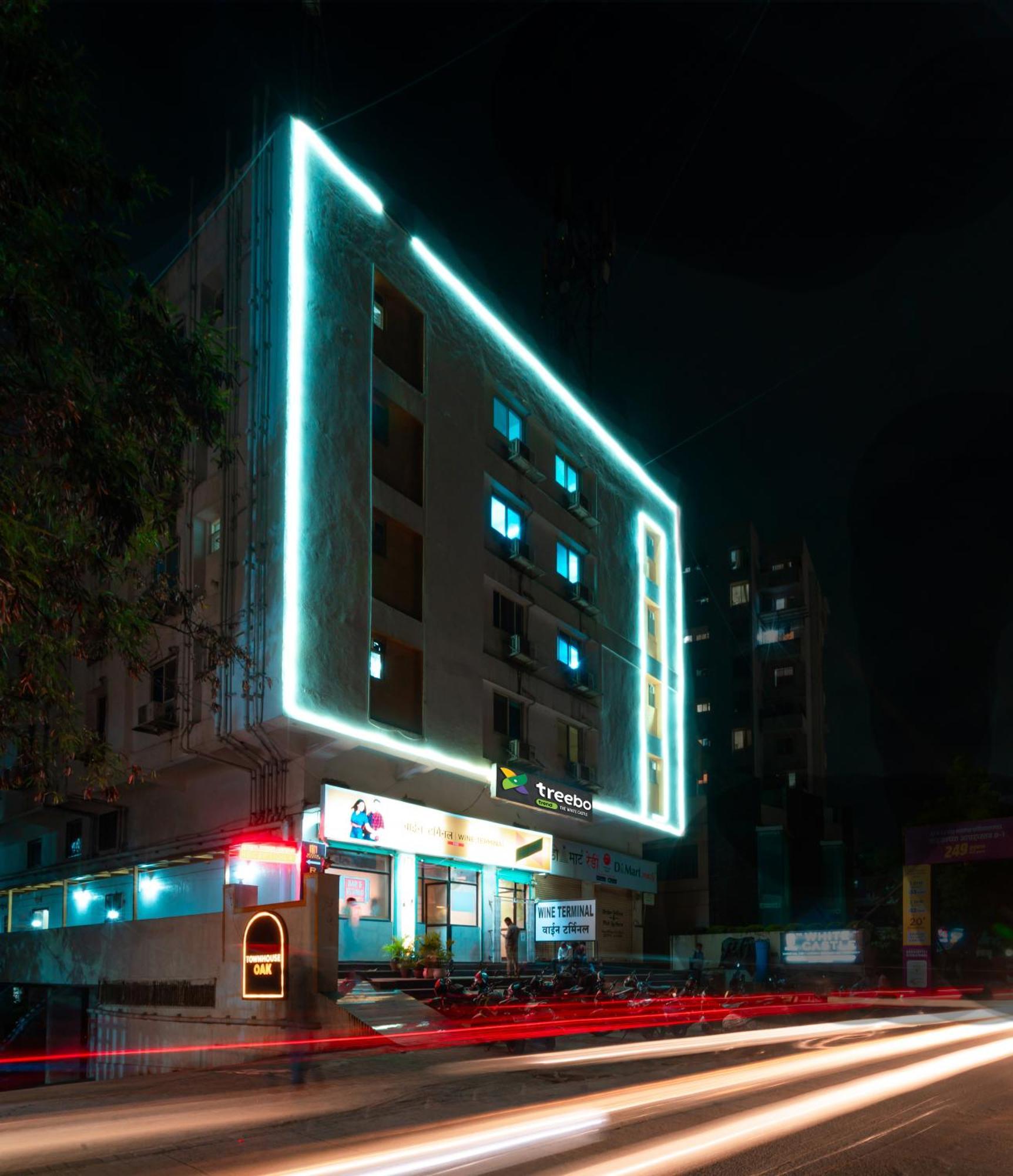 Treebo Trend The White Castle Hotel Pune Exterior foto